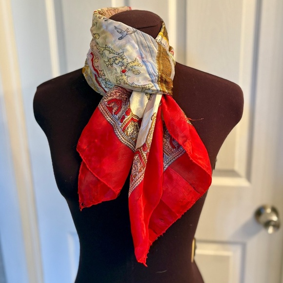 Vintage Italian Silk Scarf with Iconic Landmark Scenes in Italy size 38”x38” - Picture 2 of 16